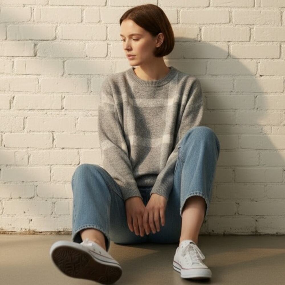 BANANA REPUBLIC Women’s Small Gray Wool Blend Crew Sweater